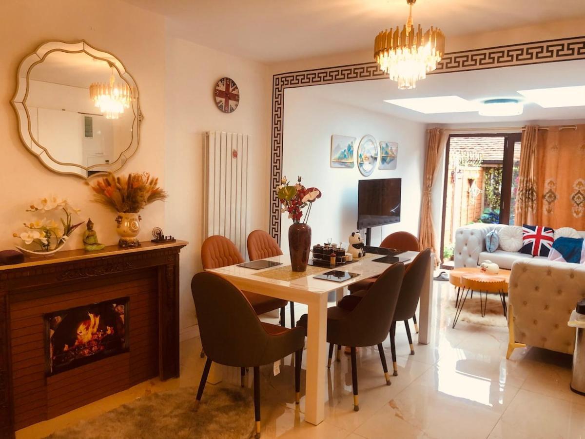 4 Bed House With Garden