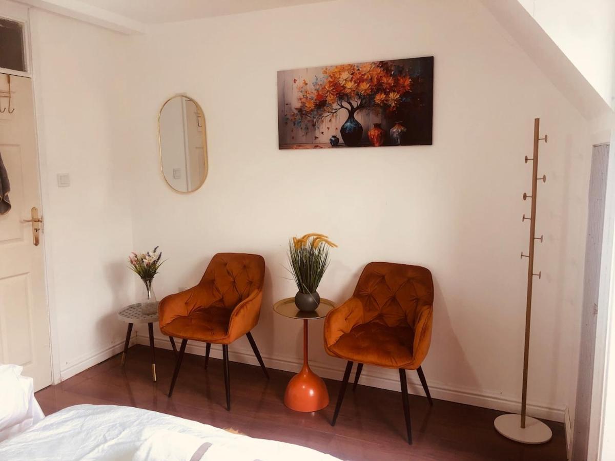 4 Bed House With Garden